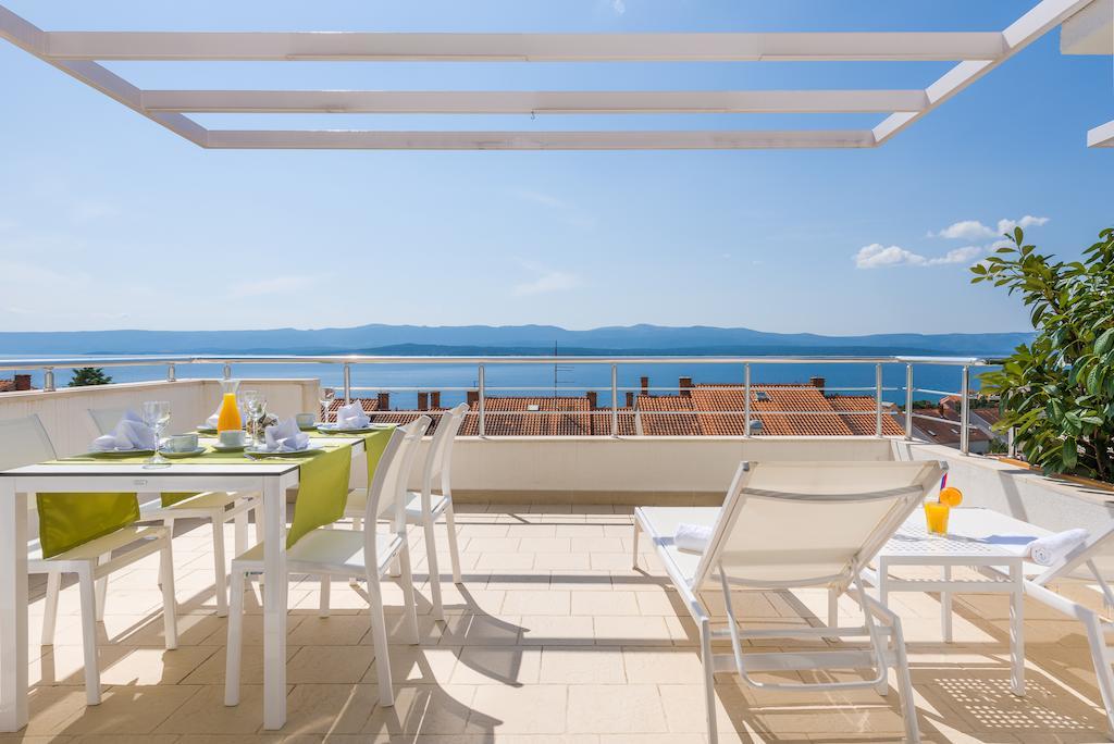 Apartments Villa Azzurra Bol Quarto foto