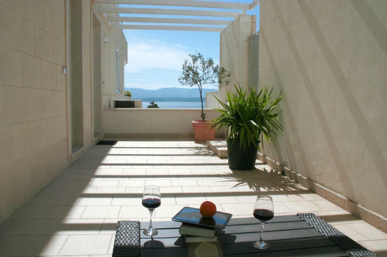 Apartments Villa Azzurra Bol Exterior foto
