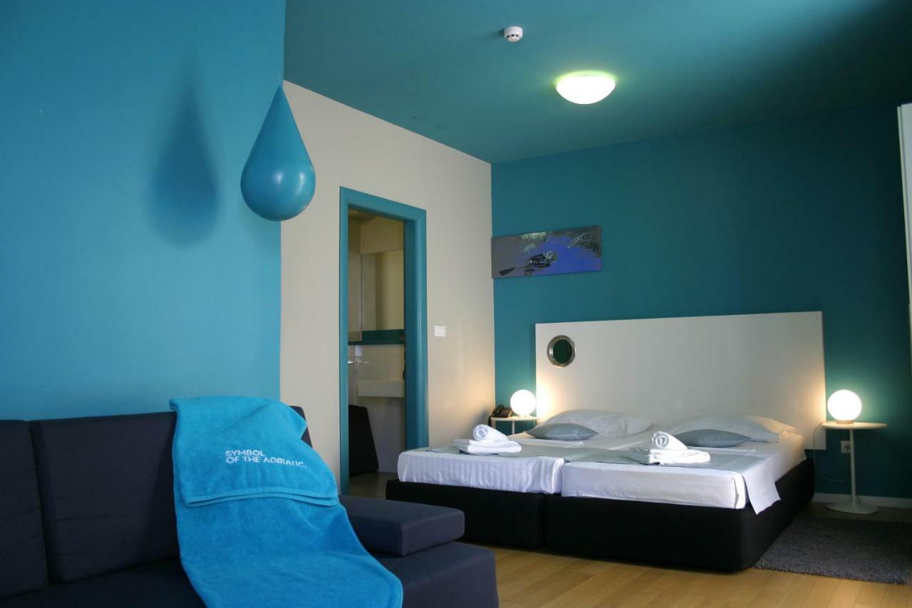 Apartments Villa Azzurra Bol Quarto foto